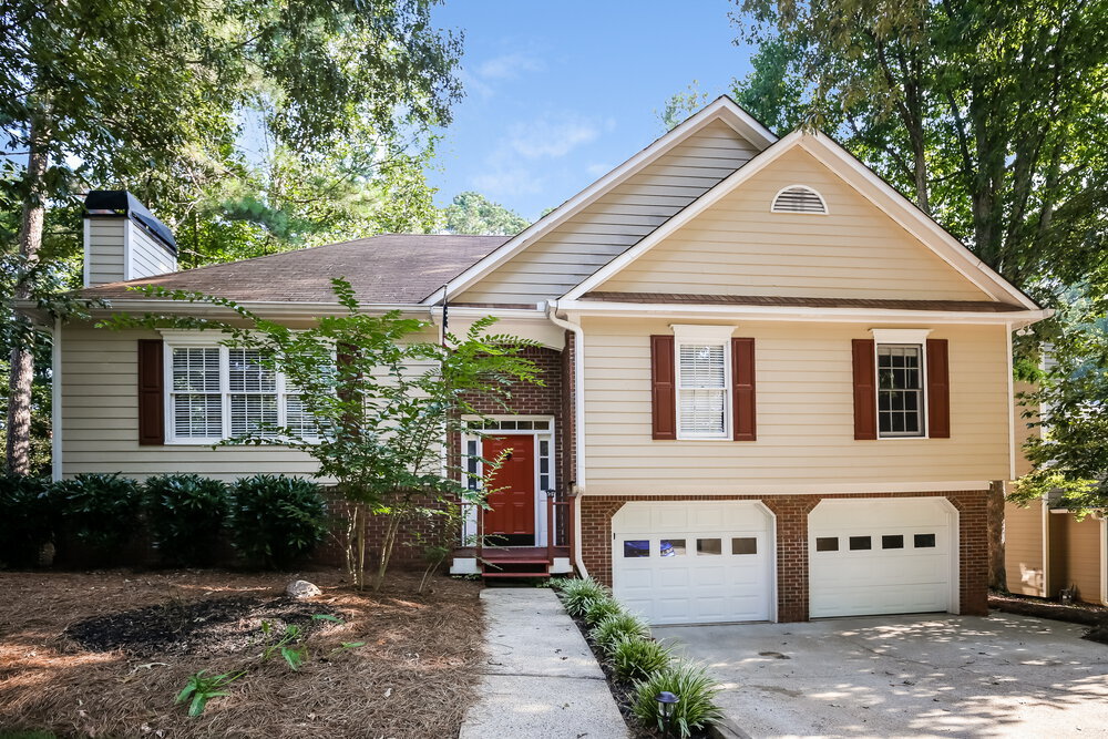 1005 Wedgewood Ct in Woodstock, GA - Building Photo