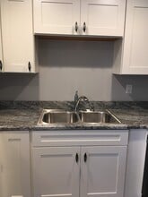 421 N 20th St, Unit 102 Unfurnished in Quincy, IL - Building Photo - Building Photo