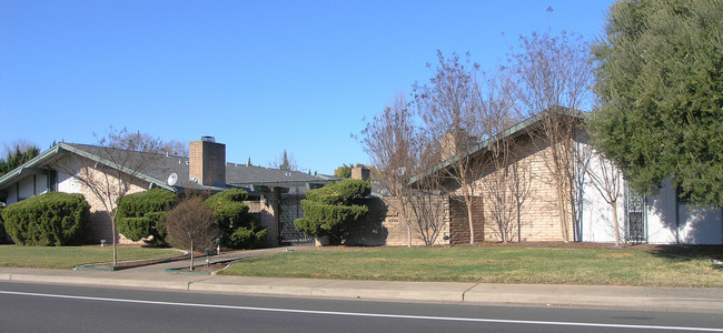 Espana West in Sacramento, CA - Foto de edificio - Building Photo