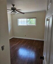 402 E Cypress Ave in Monrovia, CA - Building Photo - Building Photo