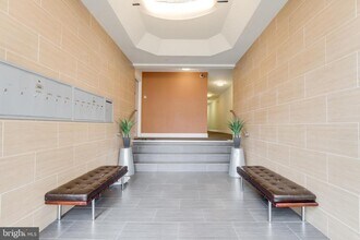 417 18th St NE in Washington, DC - Building Photo - Building Photo