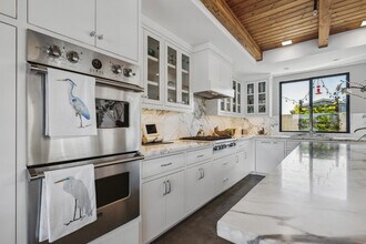 15 Gate 6 1/2 Rd in Sausalito, CA - Building Photo - Building Photo