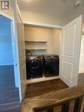 17 Destiny Ln in Hamilton, ON - Building Photo - Building Photo