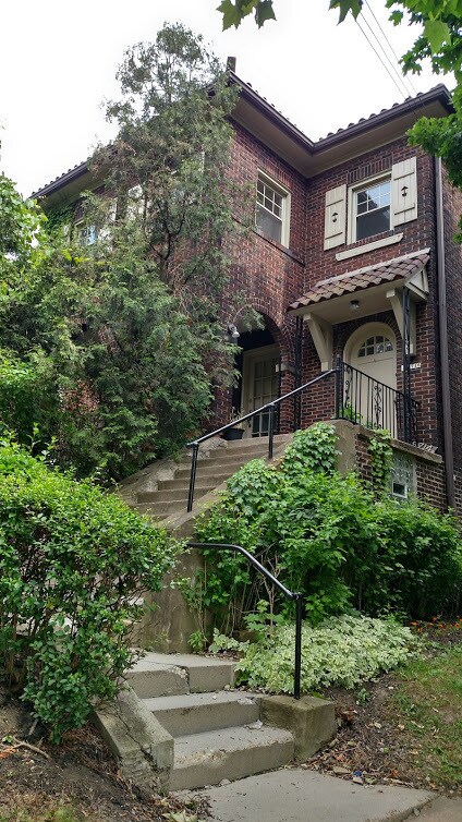 5716 Beacon St in Pittsburgh, PA - Building Photo - Building Photo