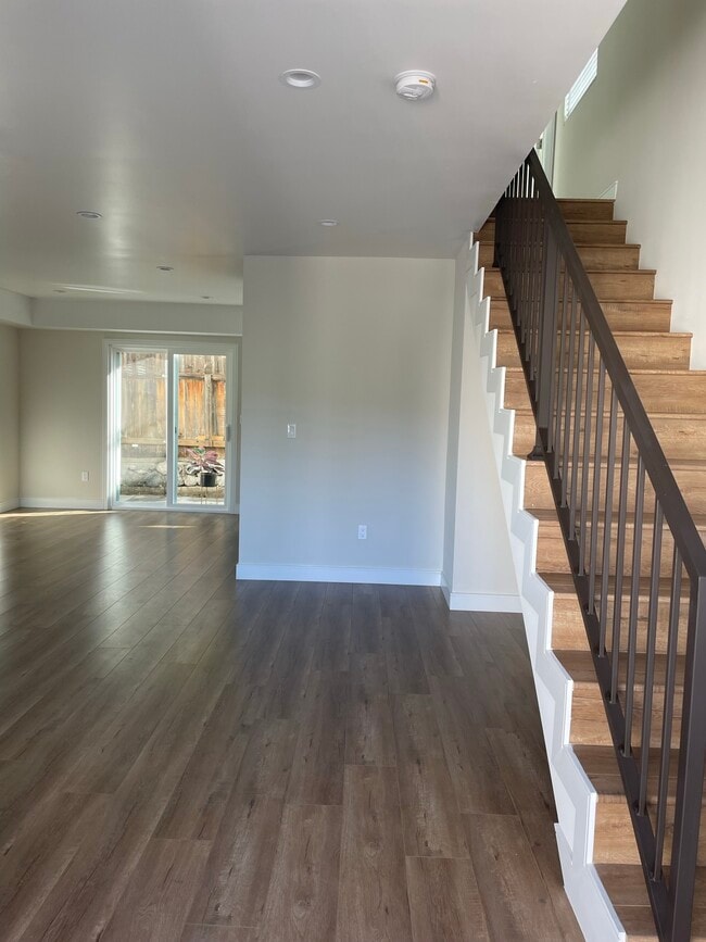 3127 Prospect Ave in La Crescenta, CA - Building Photo - Building Photo