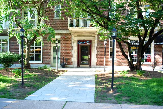 Congress West Apartments in St. Louis, MO - Foto de edificio - Building Photo