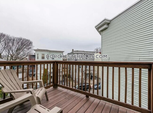 21 Cawfield St-Unit -3 in Boston, MA - Building Photo - Building Photo