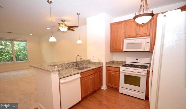 property at 300 W Elm St