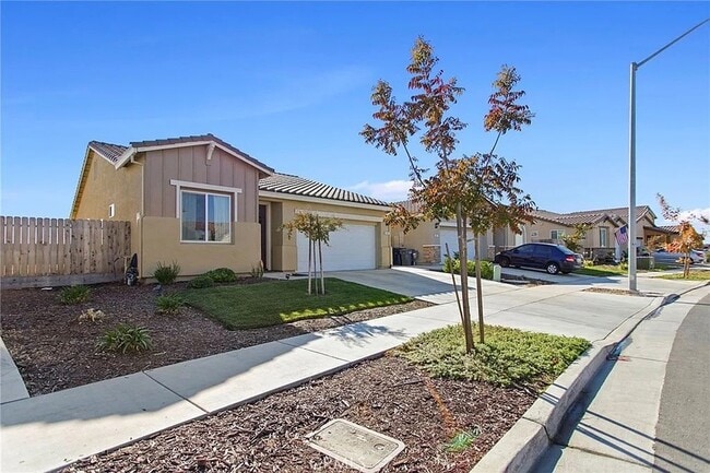 808 Marybelle Ct in Merced, CA - Building Photo - Building Photo