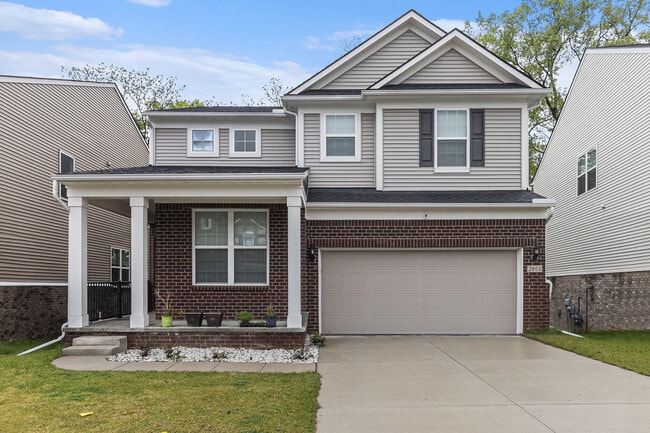 property at 2853 Dillon Dr