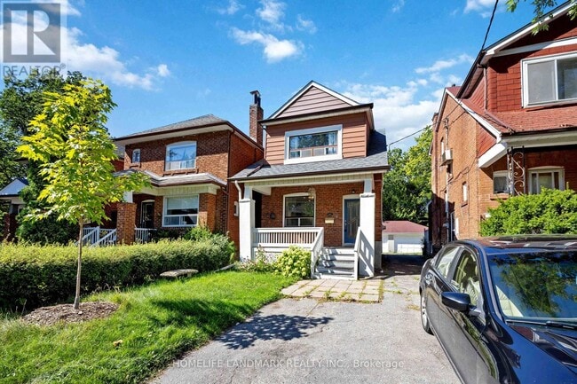 property at 160 Humewood Dr