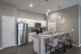 Frazier Apartments in Getzville, NY - Building Photo