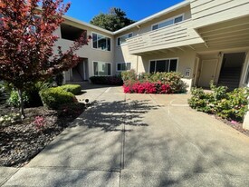 433 Turner Terrace Apartments