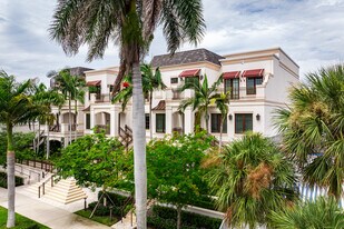 745 12th Ave in Naples, FL - Building Photo
