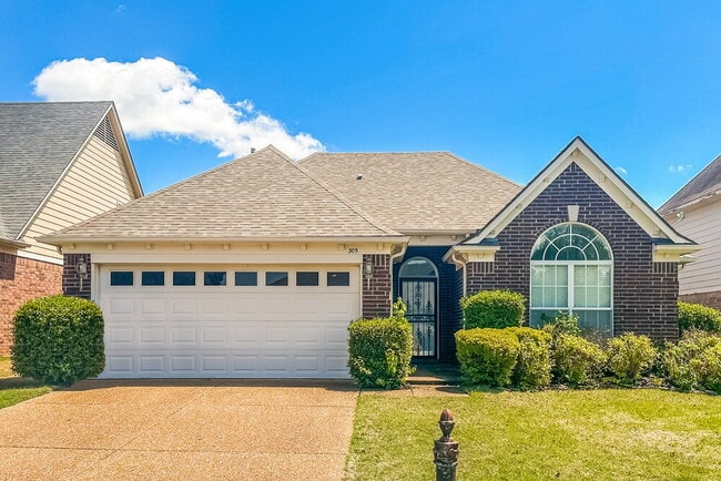 property at 305 Dogwood Springs Dr