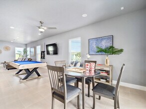 55 Atlantic Dr in Palm Coast, FL - Foto de edificio - Building Photo