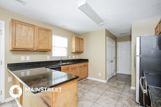 4622 Mallard Creek Dr in Greensboro, NC - Foto de edificio - Building Photo