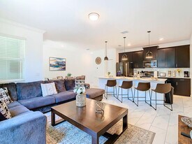 996 Leader St in Davenport, FL - Building Photo