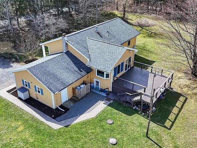 property at 40 Sodom Rd
