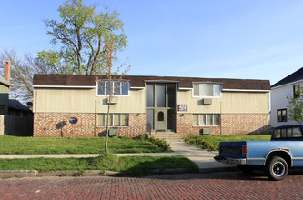 422 State St in Elkhart, IN - Foto de edificio - Building Photo