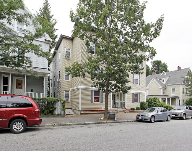 6 Florence St in Worcester, MA - Building Photo - Building Photo