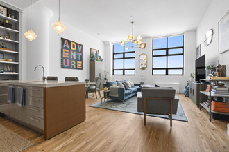360 Furman St in Brooklyn, NY - Building Photo - Building Photo
