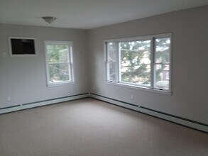 1634 Maple St, Unit 2 in Fort Lee, NJ - Building Photo - Building Photo