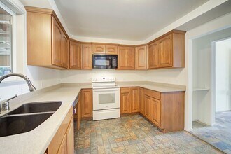 9632 236th St SW in Edmonds, WA - Building Photo - Building Photo