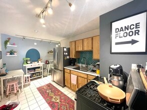530 E 3rd St, Unit 525-2F in Boston, MA - Building Photo - Building Photo