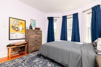 80 Aldrich St, Unit #2 in Boston, MA - Foto de edificio - Building Photo