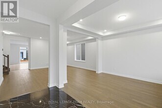 115 Viburnum Ter in Ottawa, ON - Building Photo - Building Photo