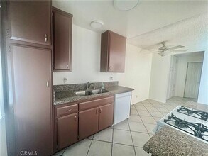 11751 Colima Rd, Unit B in Whittier, CA - Building Photo - Building Photo