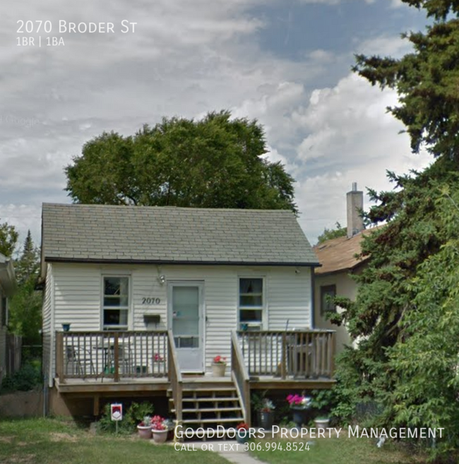 2070 Broder St in Regina, SK - Building Photo - Building Photo