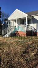 1209 Gordon St in Greensboro, NC - Foto de edificio - Building Photo