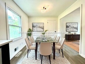 223 SW Opal Dr in Lee's Summit, MO - Building Photo - Building Photo