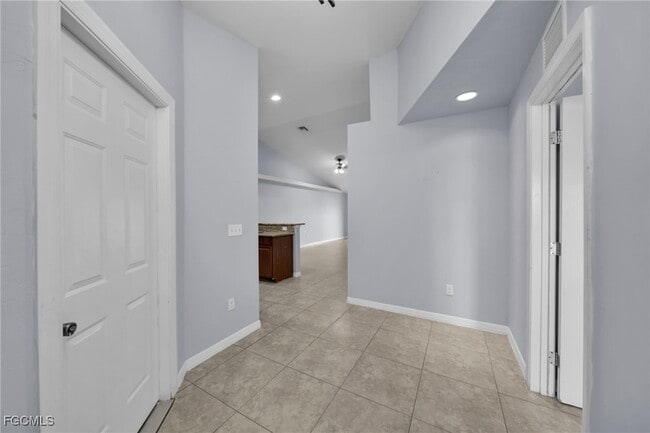 1619 SW 33rd St in Cape Coral, FL - Building Photo - Building Photo