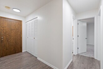 3200 Virginia Ave S in Minneapolis, MN - Foto de edificio - Building Photo