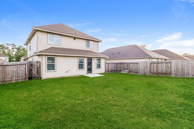 111 Blue Crane St in Huntsville, TX - Building Photo - Building Photo