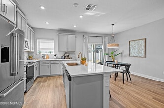 12050 Calvesta St in Jacksonville, FL - Building Photo - Building Photo