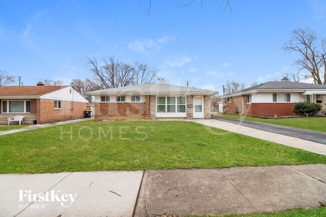 17941 Wildwood Ave in Lansing, IL - Building Photo - Building Photo