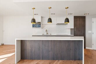 1200 Gough St in San Francisco, CA - Foto de edificio - Building Photo