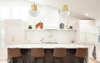 9002 N 81st St in Scottsdale, AZ - Building Photo