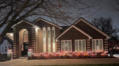 6518 W 132nd St in Leawood, KS - Building Photo - Building Photo