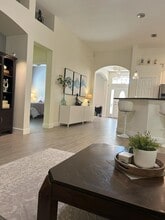 9610 Gretna Green Dr in Tampa, FL - Building Photo - Building Photo