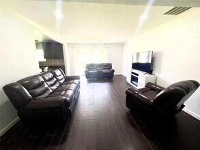 2902 Rayswood Dr in Carrollton, TX - Building Photo - Building Photo