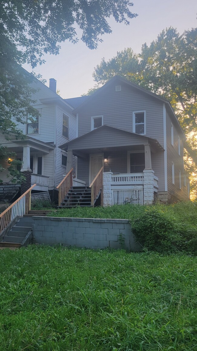 property at 223 SW Harrison St