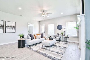 324 Ranger St in Wolfforth, TX - Building Photo