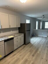 140 Gum St, Unit 140 B Upstairs Unit in Bangor, PA - Foto de edificio - Building Photo