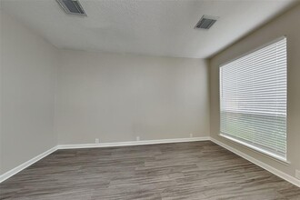 18706 Woodglen Shadows Dr in Humble, TX - Building Photo - Building Photo