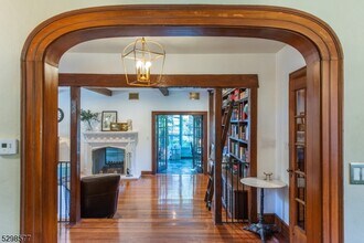 3 Greenview Way in Montclair, NJ - Building Photo - Building Photo